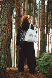 Ziper Hoodie Over Negra | KUSH