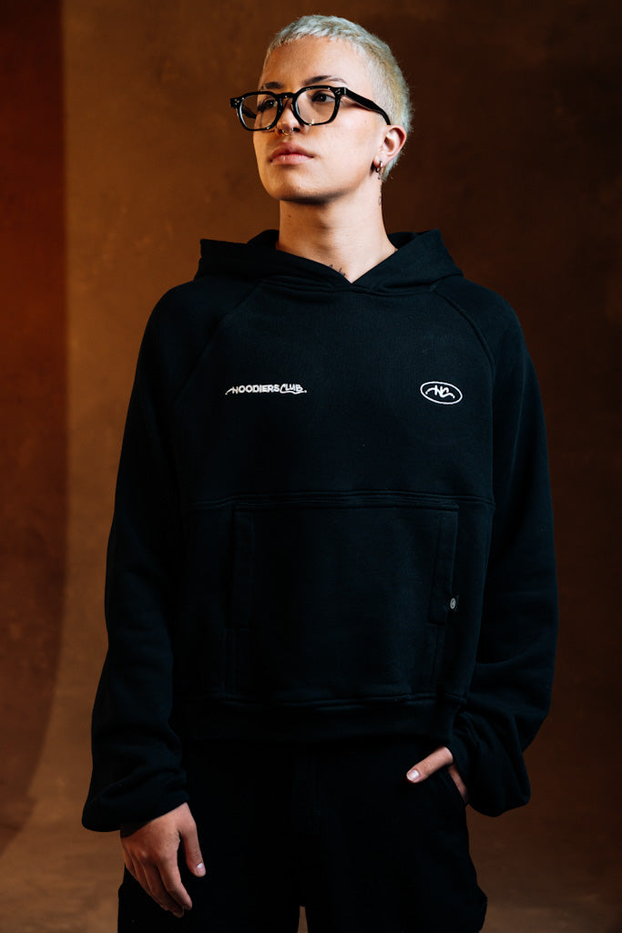 Hoodie Negro | Comfy & Cool