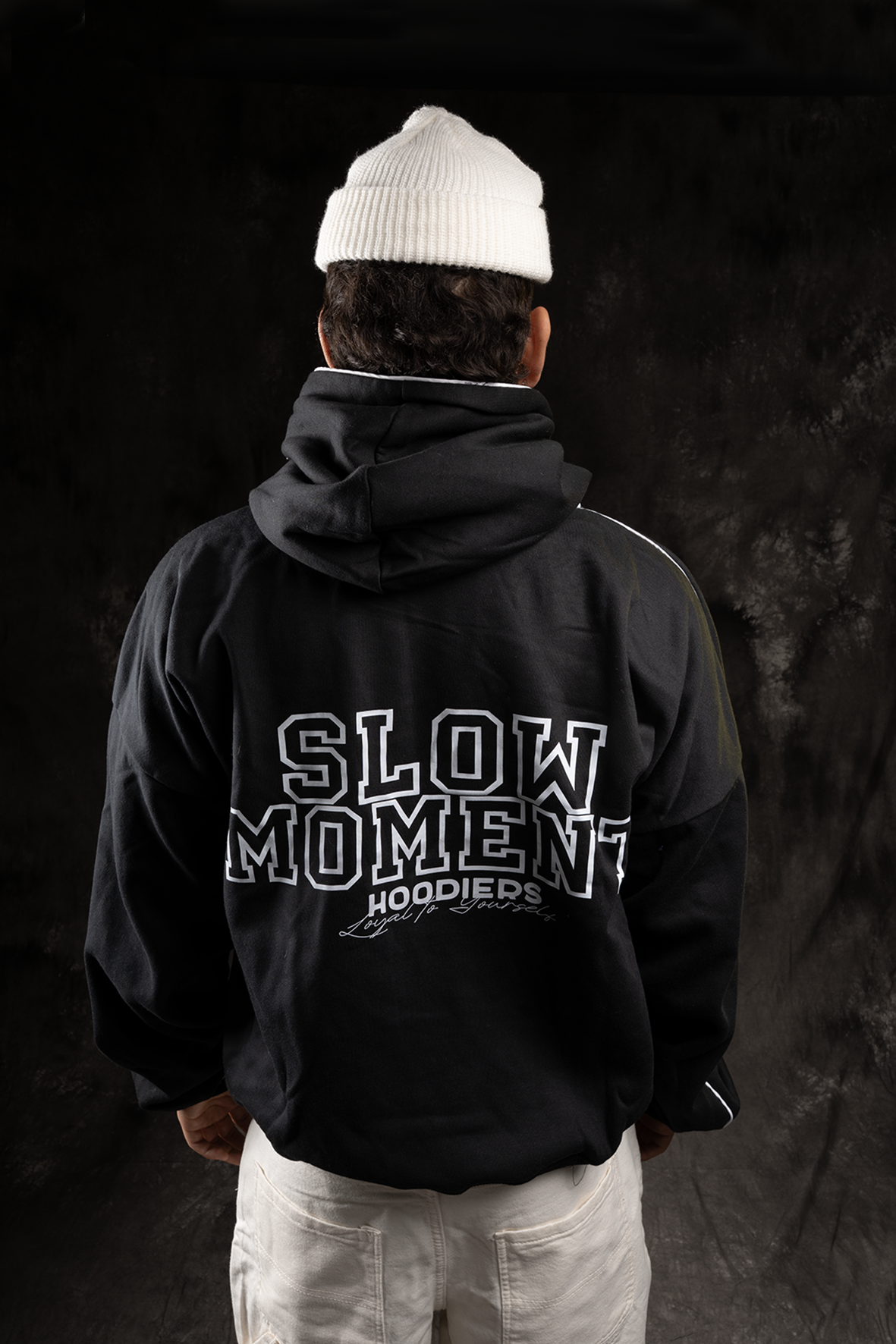 Capotero Negro | SLOW MOMENT