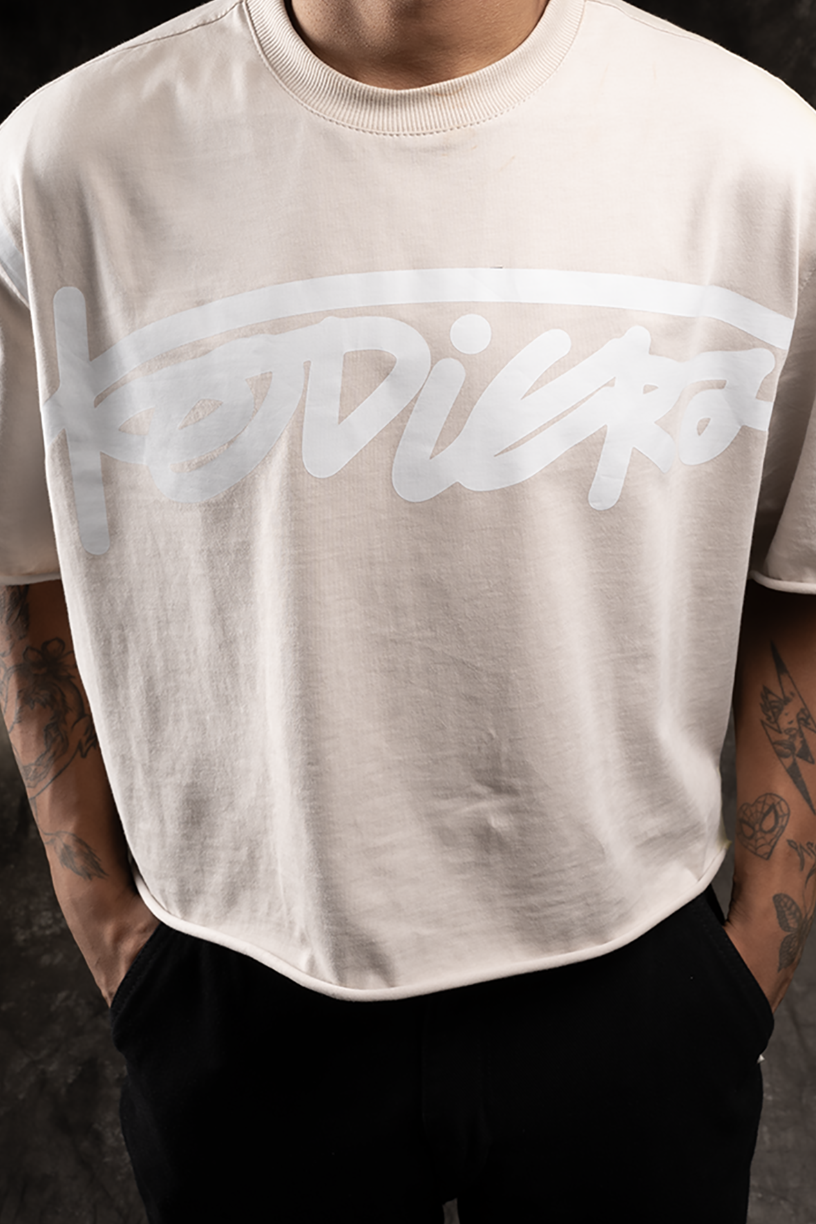 Camiseta Oversize Crema | BURNING